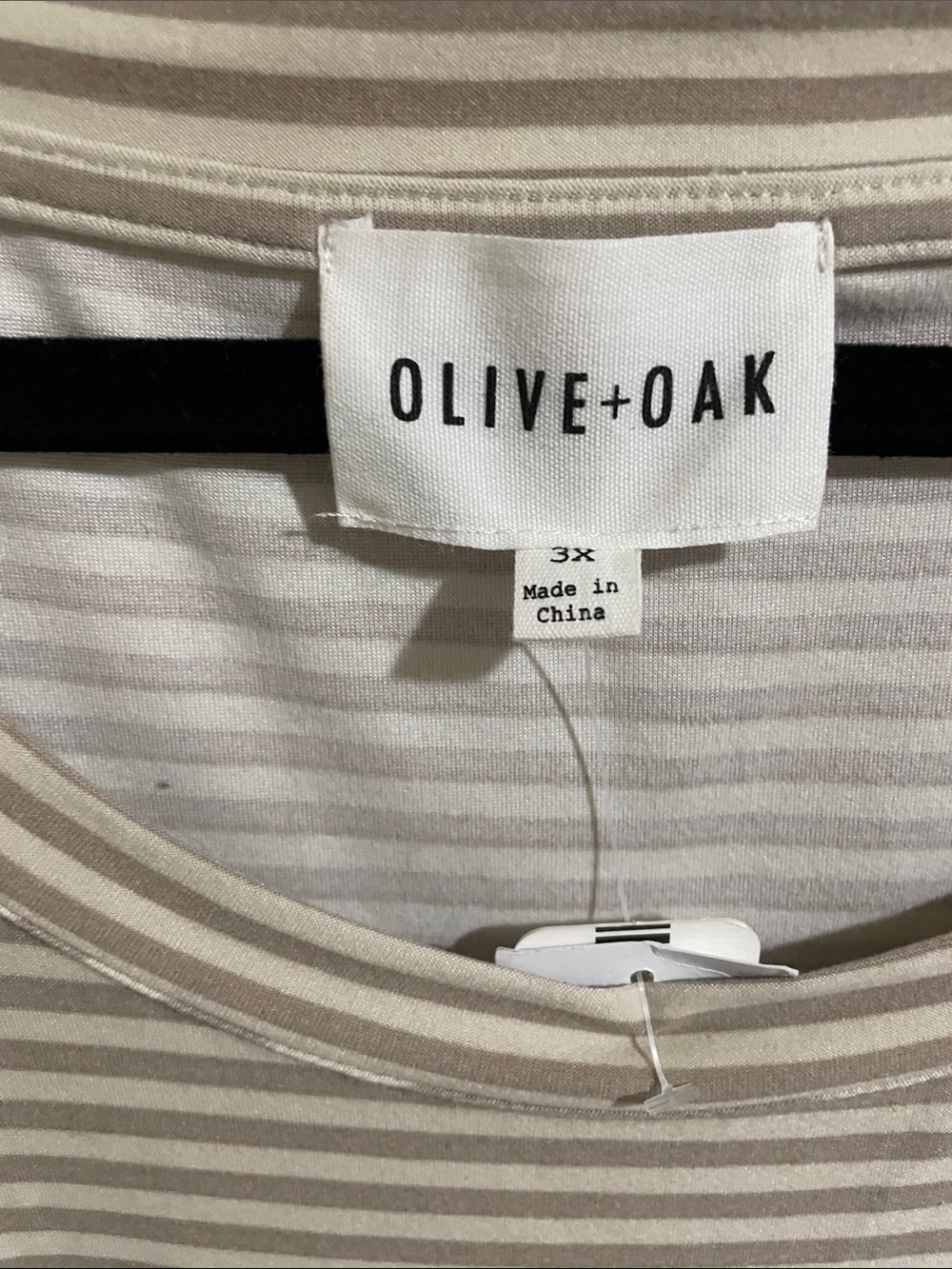 Olive & Oak Women's Beige and White Striped Long Sleeve Scoop Neck Top - Picture 2 of 4